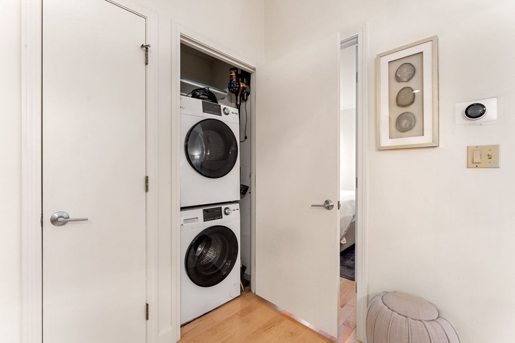 2 Clarendon St # 404