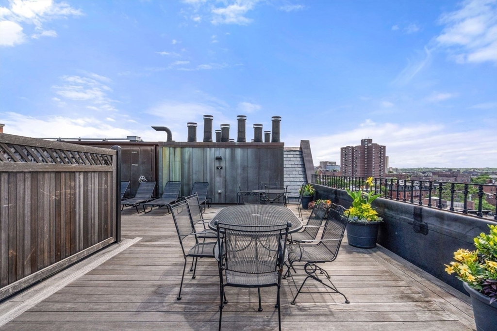 2 Clarendon St # 404