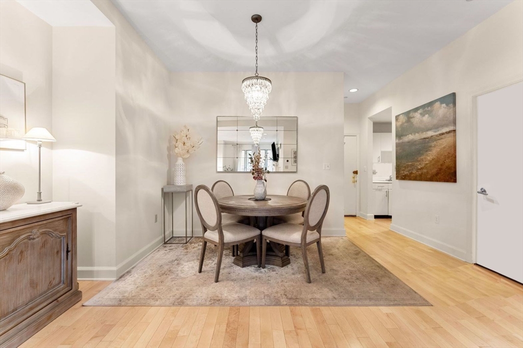 2 Clarendon St # 404