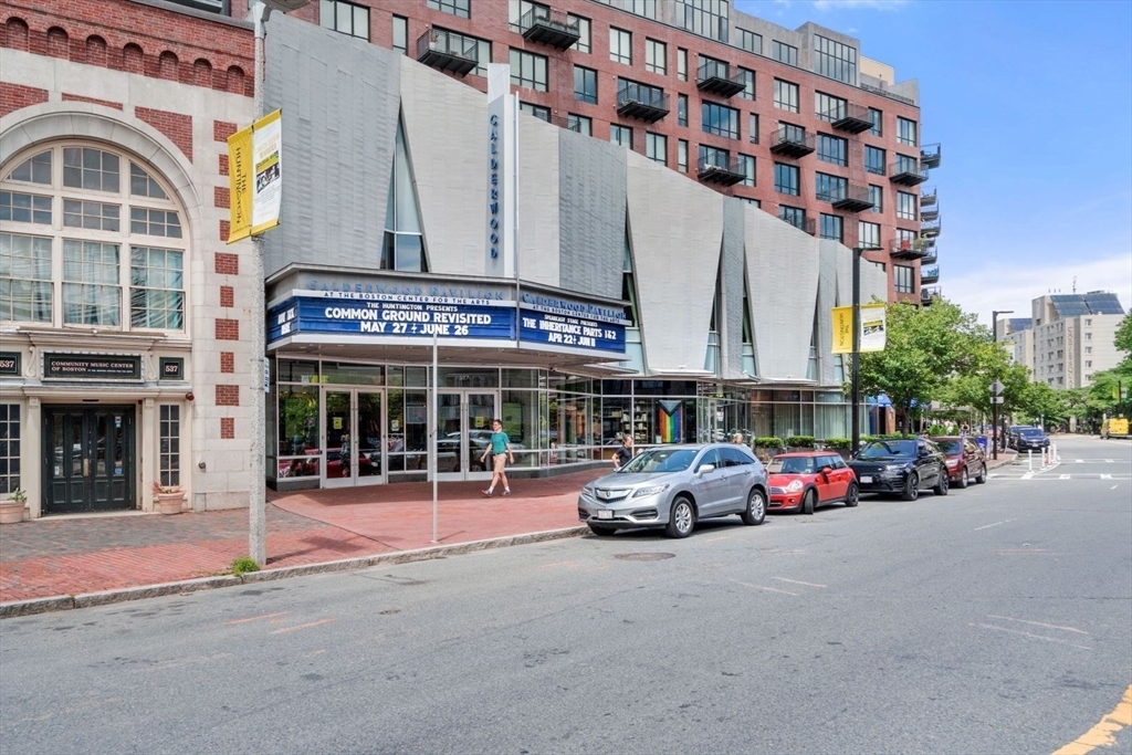 2 Clarendon St # 404