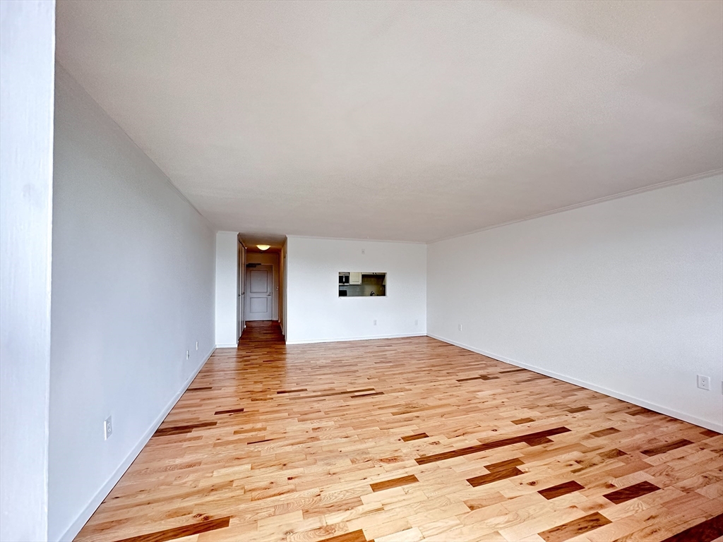 8 Whittier Place # 21G