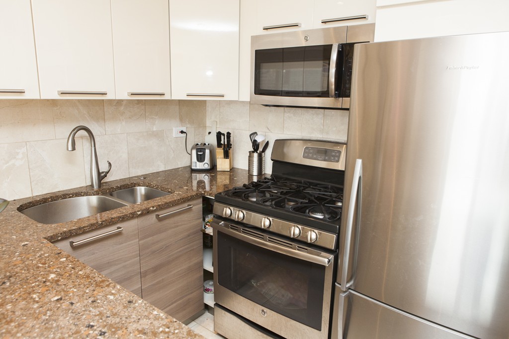 151 Tremont Street # 25C