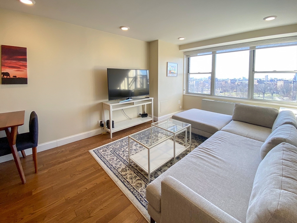 151 Tremont Street # 11L