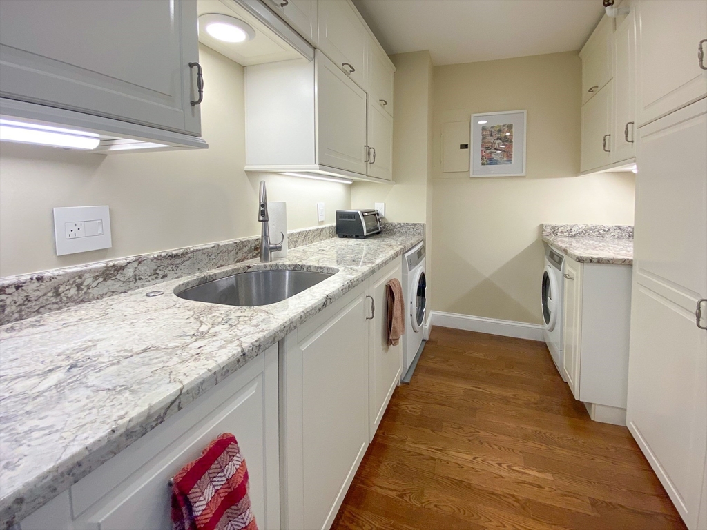 151 Tremont Street # 11L