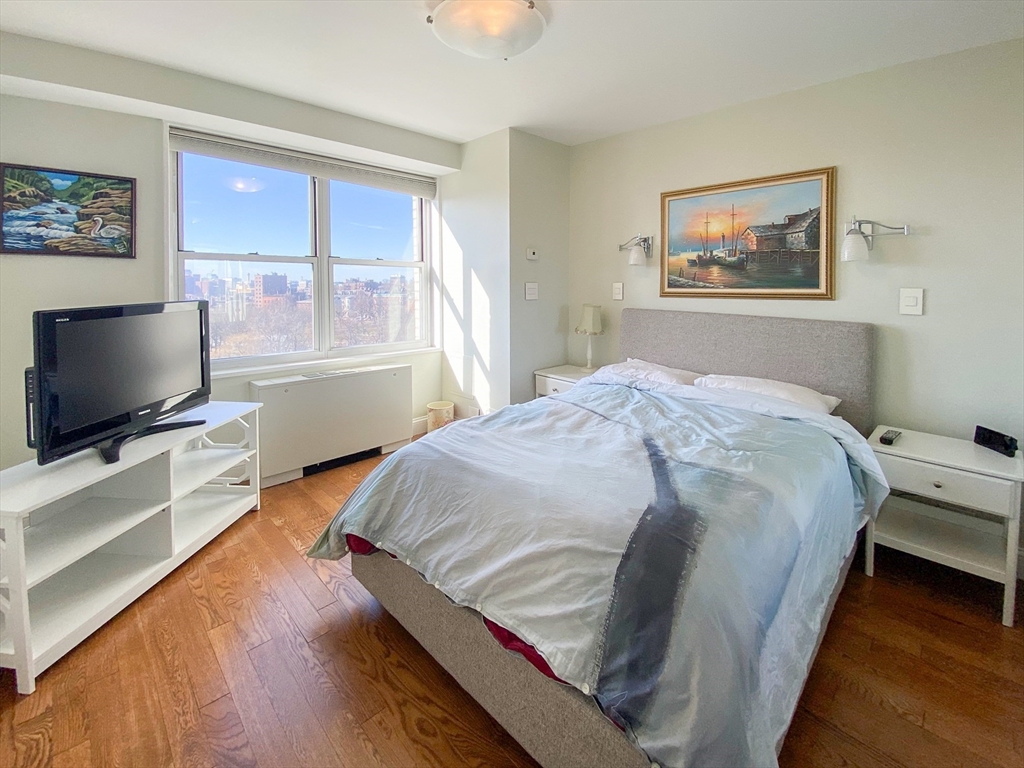 151 Tremont Street # 11L