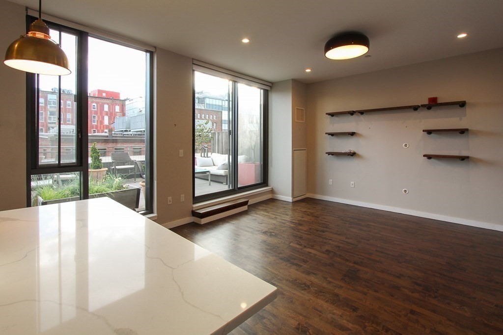 346 Congress Street # 611