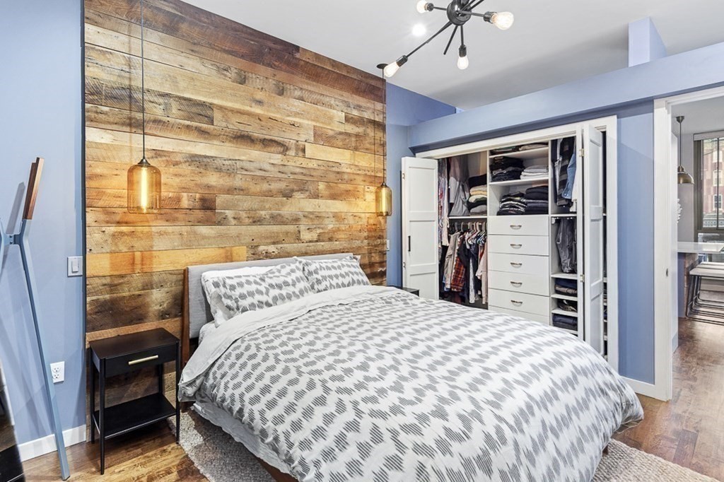 346 Congress Street # 611