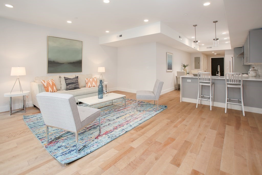 50 Hichborn St # 403