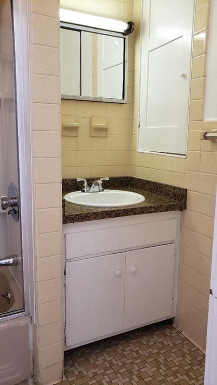 924 Beacon Street # 7