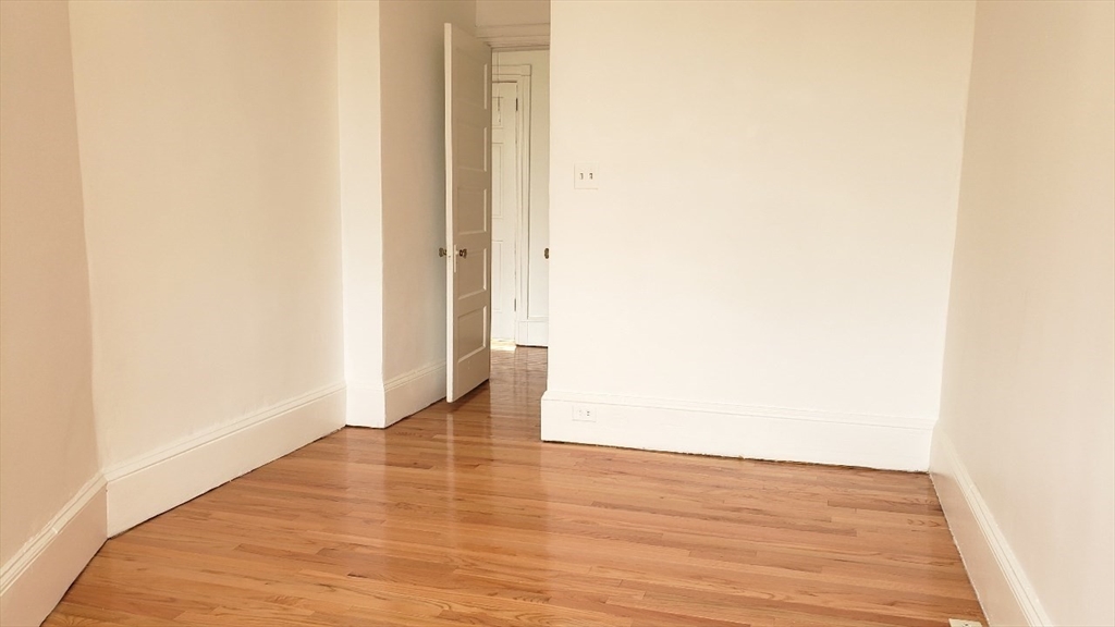 924 Beacon Street # 7