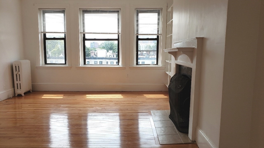 924 Beacon Street # 7