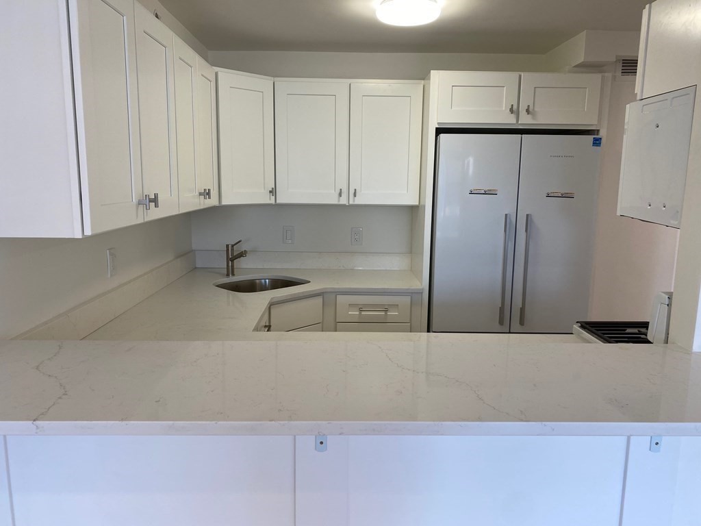 151 Tremont Street # 25R