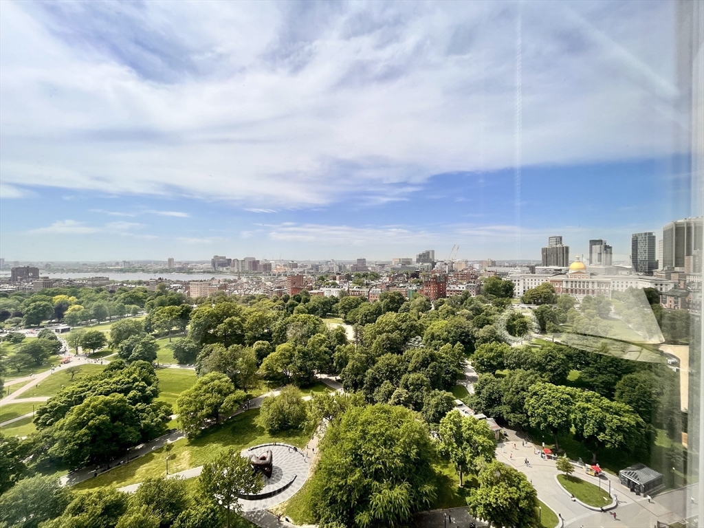 151 Tremont St # 23L