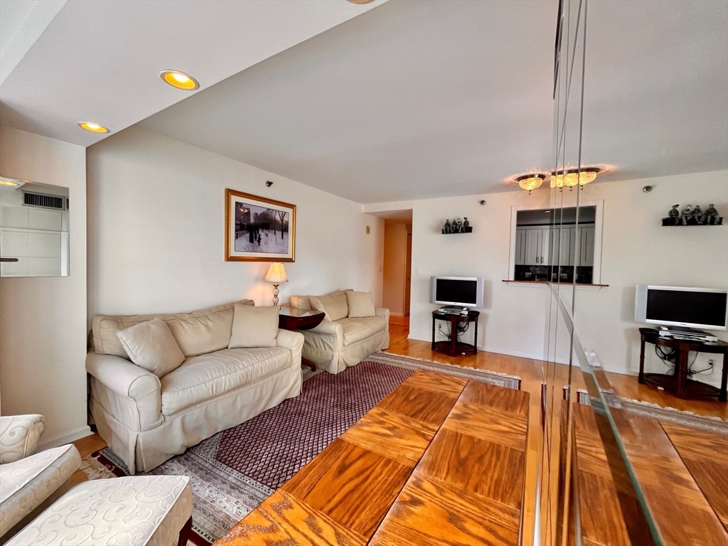 170 Tremont Street # 805