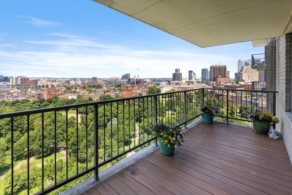 151 Tremont St # 24N