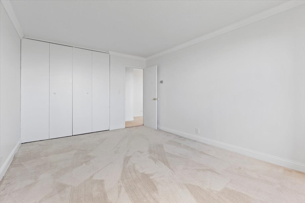 151 Tremont St # 24N