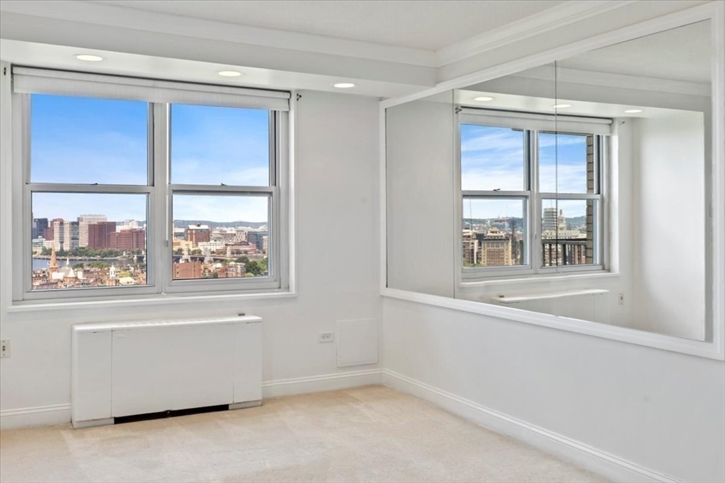 151 Tremont St # 24N