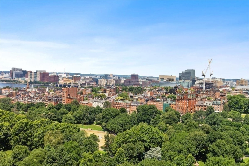 151 Tremont St # 24N