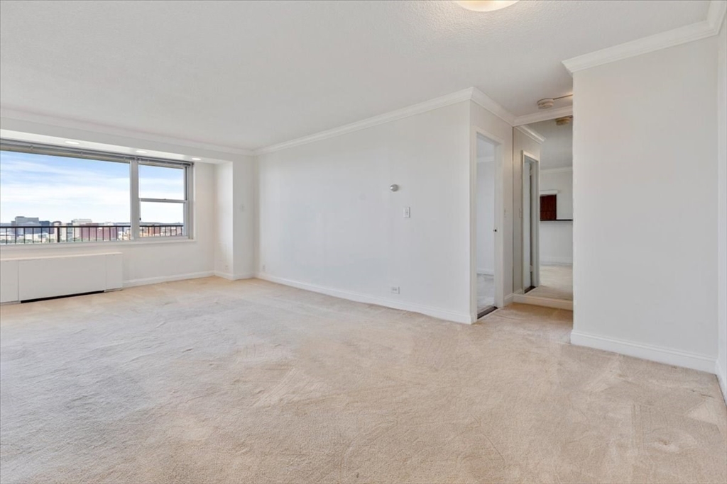 151 Tremont St # 24N