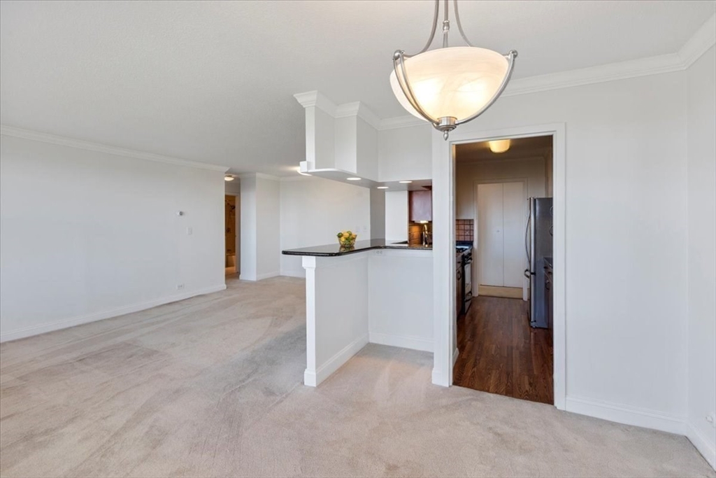 151 Tremont St # 24N