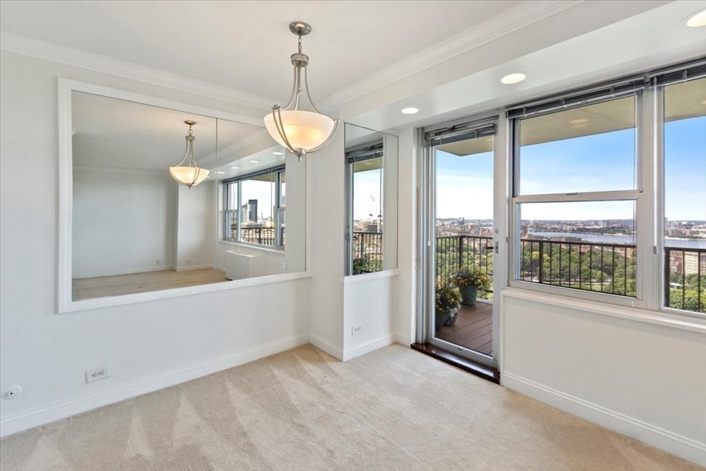 151 Tremont St # 24N