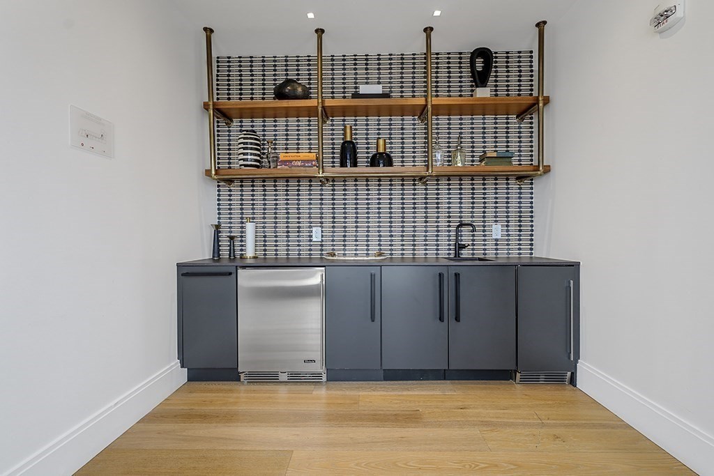 191 Washington Street # 513