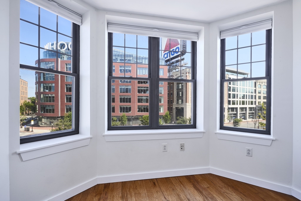 534 Commonwealth Ave., # 3B Unit: U: 3B