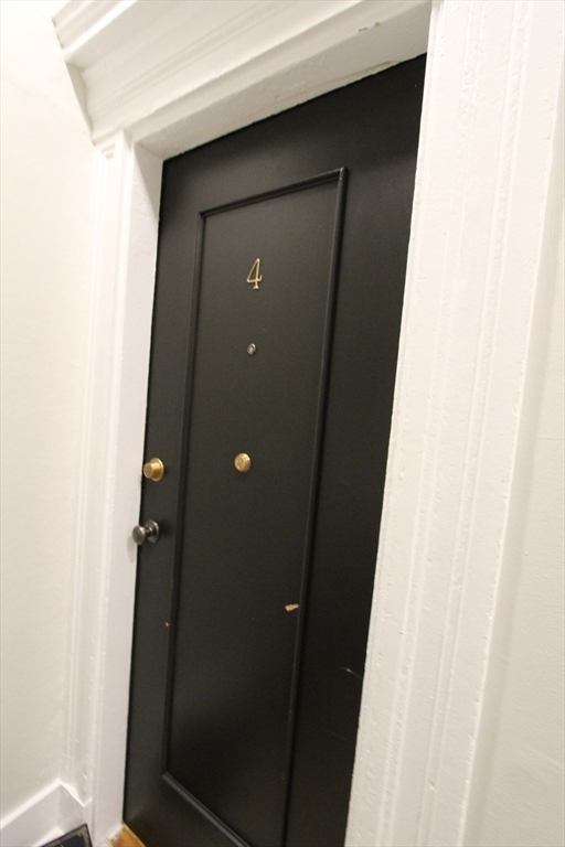 483 Massachusetts Ave # 4