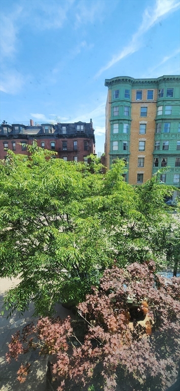 483 Massachusetts Ave # 4