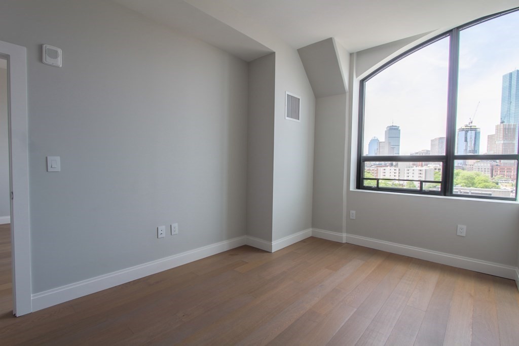 100 Shawmut Ave # 603