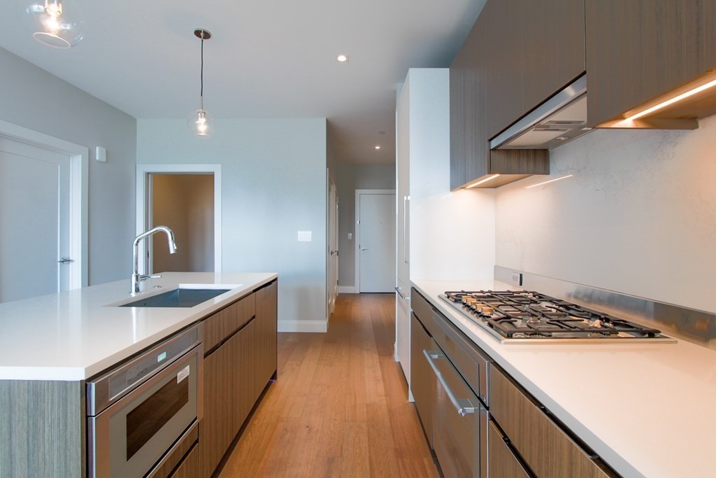 100 Shawmut Ave # 603