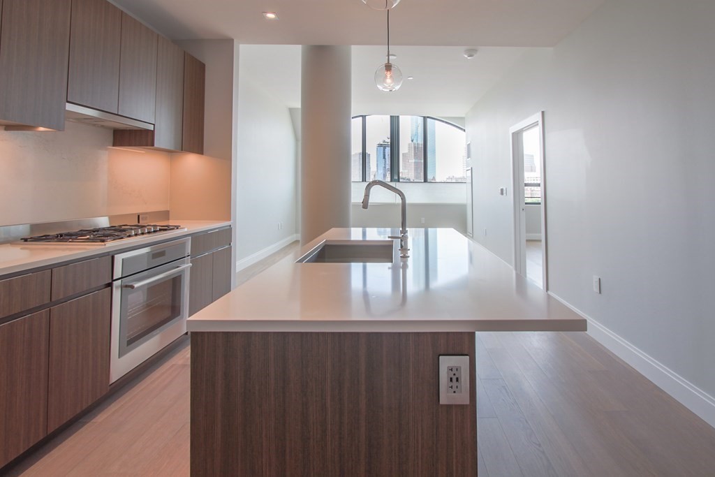 100 Shawmut Ave # 603