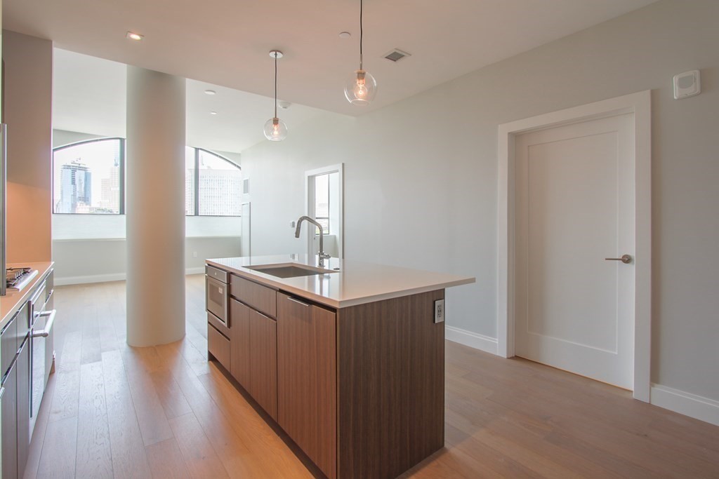 100 Shawmut Ave # 603