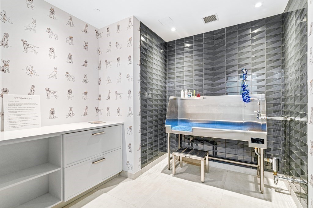 100 Shawmut Ave # 603