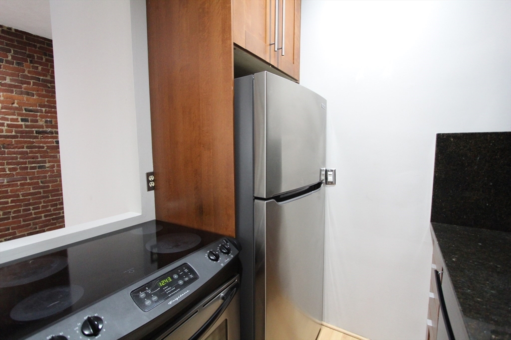 88 Saint Botolph St # 2