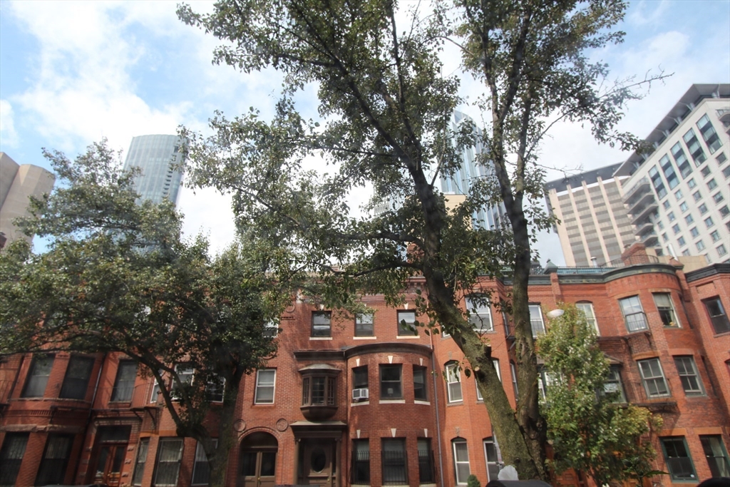 88 Saint Botolph St # 2