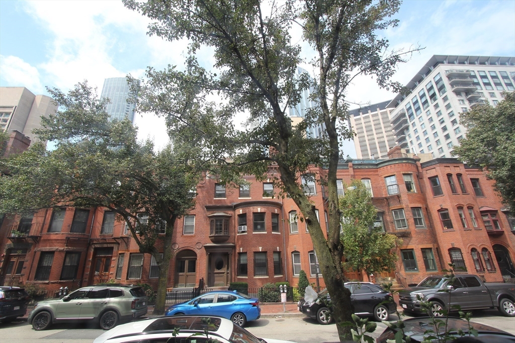 88 Saint Botolph St # 2