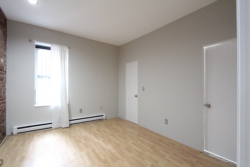 88 Saint Botolph St # 2