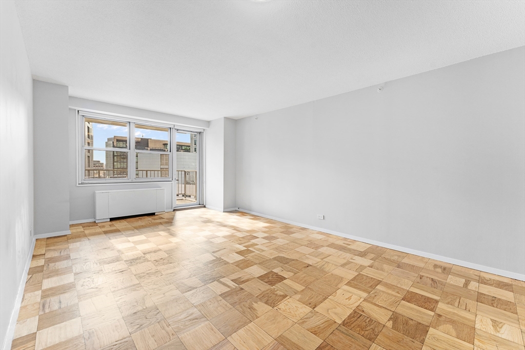 151 Tremont Street # 14B