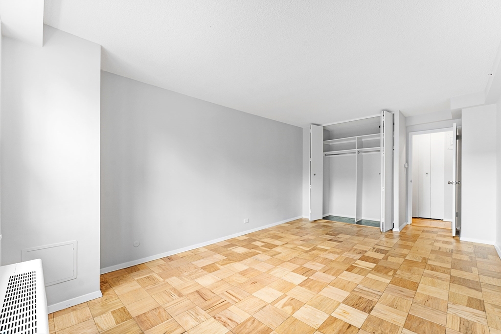 151 Tremont Street # 14B