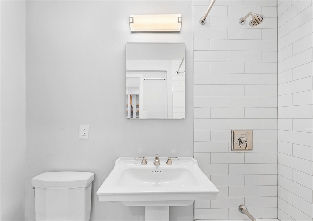 151 Tremont Street # 14B