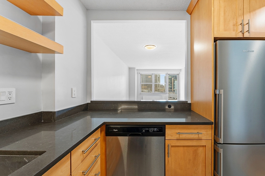 151 Tremont Street # 14B