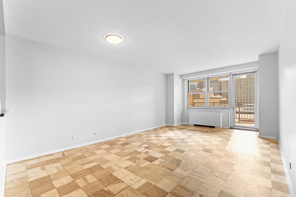 151 Tremont Street # 14B