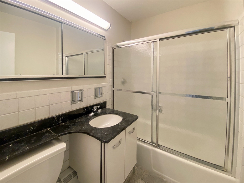 151 Tremont St # 26E