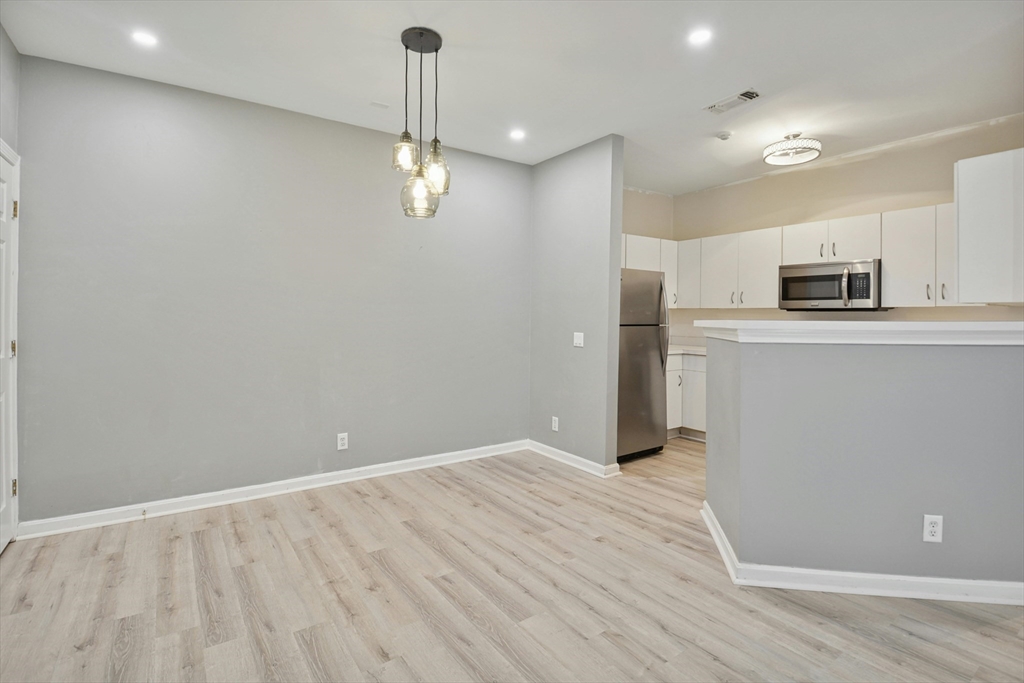 77 Bradford Commons Ln # 77