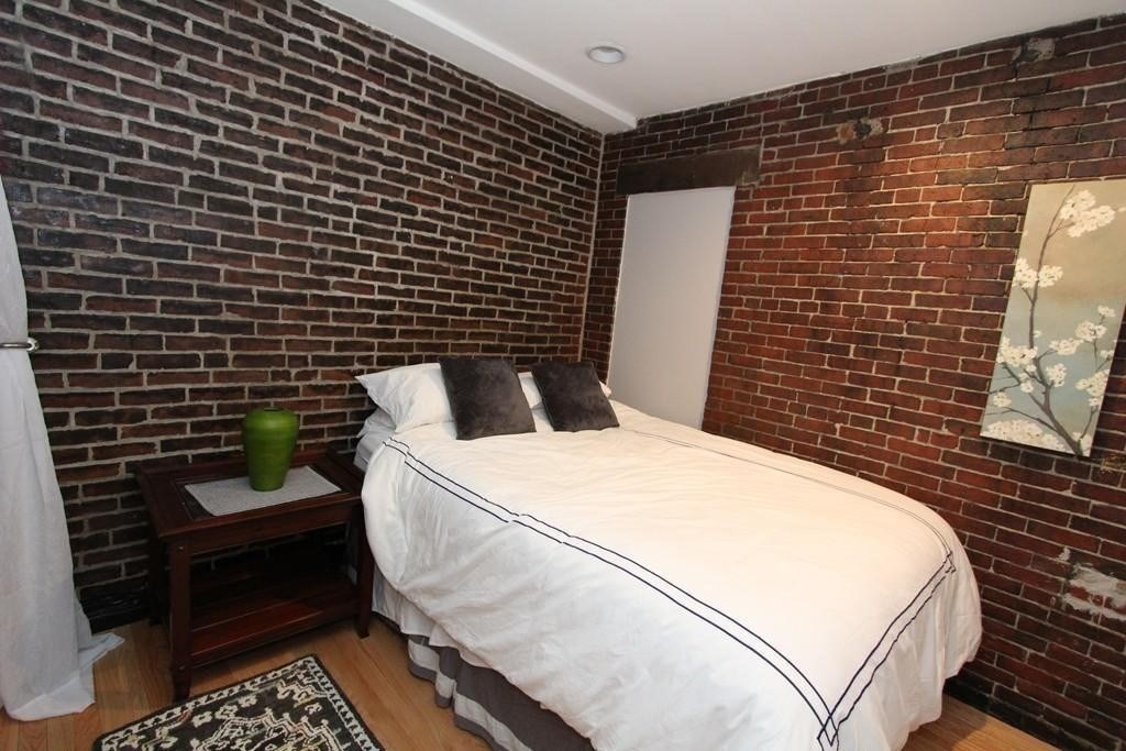 49-51 Temple Place # 3R