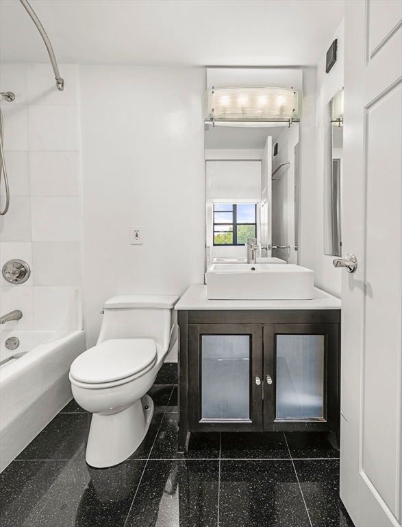 170 Tremont St # 702