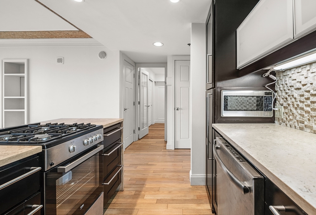 170 Tremont St # 702