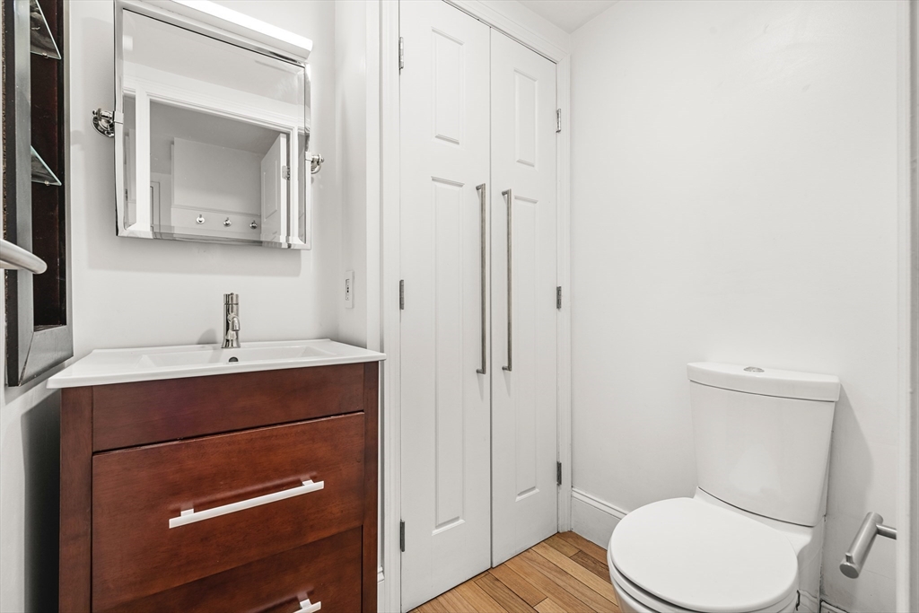 170 Tremont St # 702