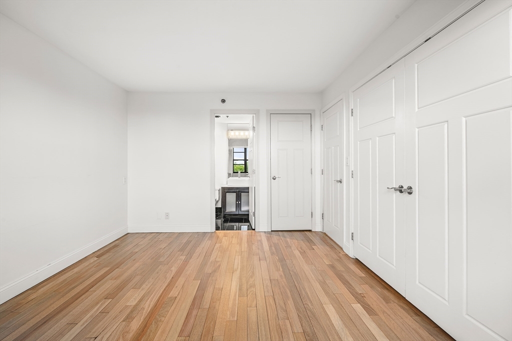 170 Tremont St # 702